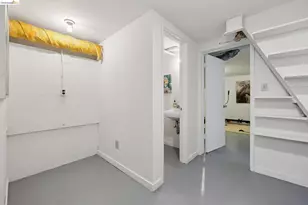 2 Mall Ct, Oakland, CA 94611 - Photo 77