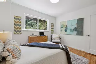 2 Mall Ct, Oakland, CA 94611 - Photo 41