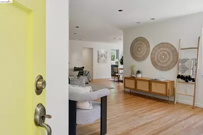 2 Mall Court, Oakland, CA 94611 - Photo 5