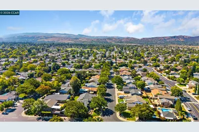 305 Virginia Dr, Livermore, CA 94550 - Photo 7