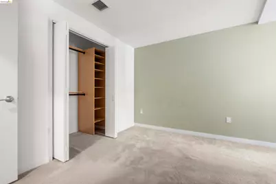 285 Main Street #404, San Francisco, CA 94105 - Photo 9
