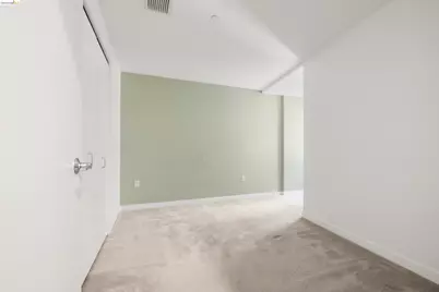 285 Main Street #404, San Francisco, CA 94105 - Photo 13