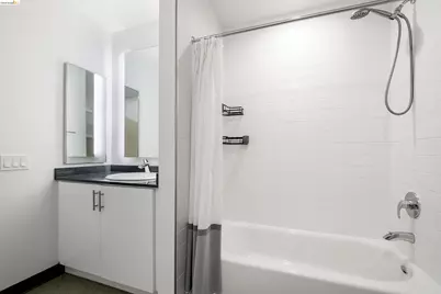 285 Main Street #404, San Francisco, CA 94105 - Photo 15