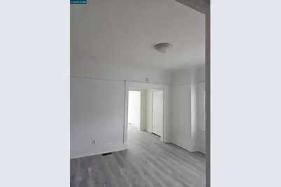 1056 55th Street, Oakland, CA 94608 - Photo 7