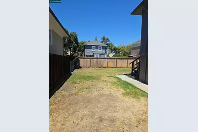 1056 55th Street, Oakland, CA 94608 - Photo 27