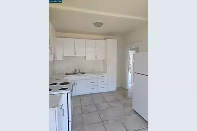 1056 55th Street, Oakland, CA 94608 - Photo 9