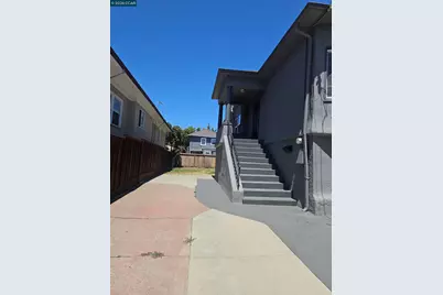 1056 55th Street, Oakland, CA 94608 - Photo 3