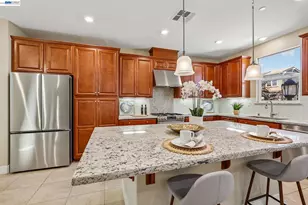 2836 Stringham Wy, Dublin, CA 94568 - Photo 5