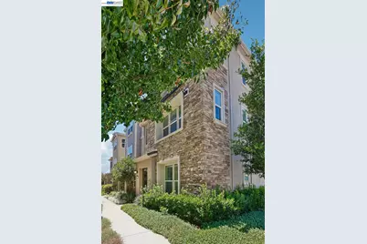 2836 Stringham Way, Dublin, CA 94568 - Photo 3
