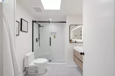 85 Samaria Ln, Oakland, CA 94619 - Photo 19