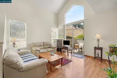 116 Whaler Cir, Hercules, CA 94547 - Photo 3