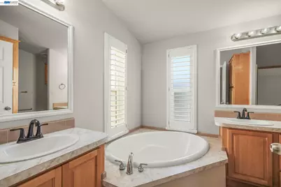 3263 Vineyard Ave. #16, Pleasanton, CA 94566 - Photo 19