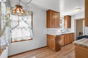 477 Cascade Rd, San Leandro, CA 94577 - Photo 13