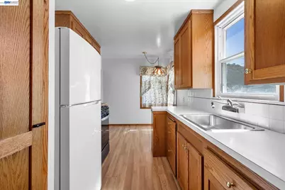 477 Cascade Rd, San Leandro, CA 94577 - Photo 15