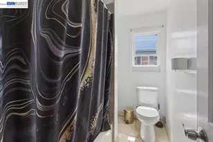 24024 Park St, Hayward, CA 94541 - Photo 13