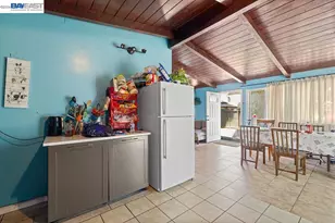 24024 Park St, Hayward, CA 94541 - Photo 19