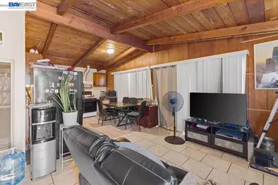 24024 Park St, Hayward, CA 94541 - Photo 29