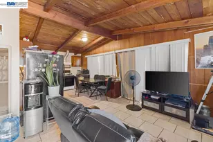 24024 Park St, Hayward, CA 94541 - Photo 27