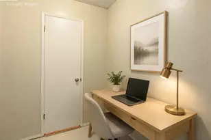 8 Commodore Dr, Emeryville, CA 94608 - Photo 21