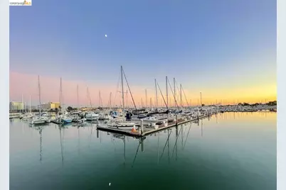 8 Commodore Dr #C359, Emeryville, CA 94608 - Photo 49