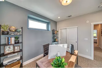 28931 Parkridge Loop #81, Hayward, CA 94544 - Photo 13