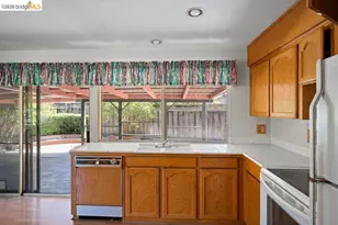 6086 Blacklock Ct, San Jose, CA 95123 - Photo 11