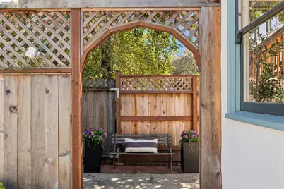 3027 Regent St, Berkeley, CA 94705 - Photo 31