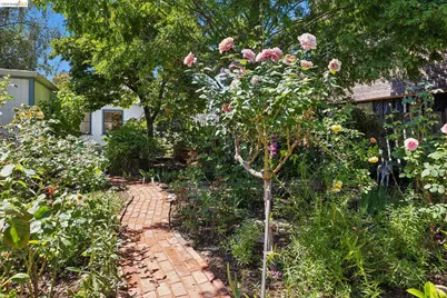 3027 Regent St, Berkeley, CA 94705 - Photo 43