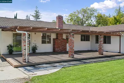 879 Greenway Dr, Martinez, CA 94553 - Photo 43