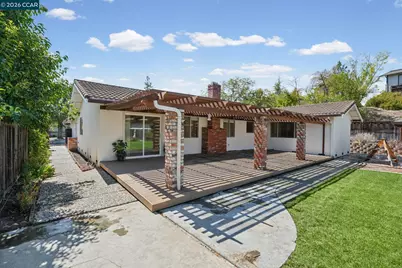 879 Greenway Dr, Martinez, CA 94553 - Photo 41