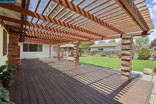 879 Greenway Dr, Martinez, CA 94553 - Photo 37