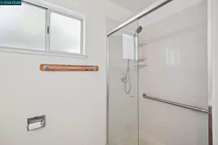879 Greenway Dr, Martinez, CA 94553 - Photo 25