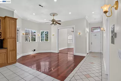 2244 20th St, Oakland, CA 94606 - Photo 7