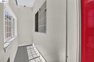 2244 20th St, Oakland, CA 94606 - Photo 5