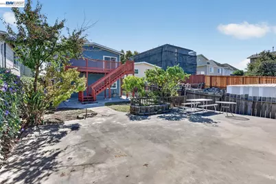 2244 20th St, Oakland, CA 94606 - Photo 53