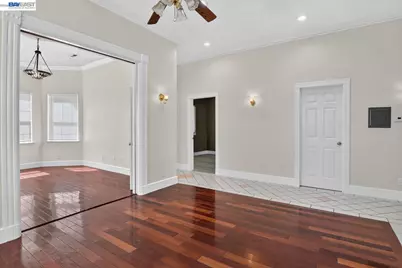 2244 20th St, Oakland, CA 94606 - Photo 9