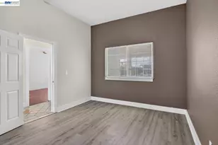2244 20th St, Oakland, CA 94606 - Photo 13