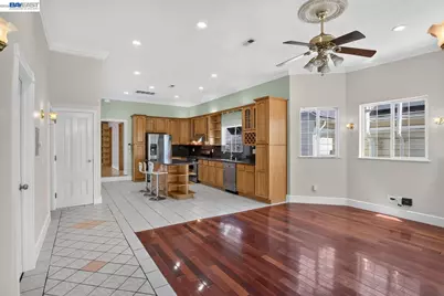 2244 20th St, Oakland, CA 94606 - Photo 17