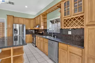 2244 20th St, Oakland, CA 94606 - Photo 21