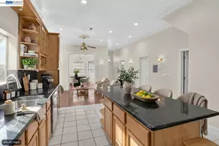 2244 20th St, Oakland, CA 94606 - Photo 15