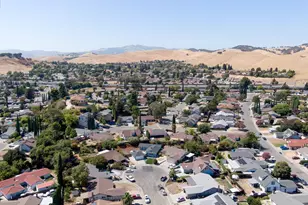258 Azalea Ct, Fairfield, CA 94533 - Photo 43