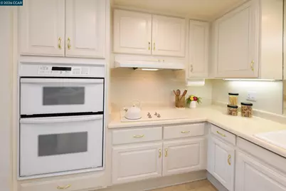 3349 Golden Rain Rd #15, Walnut Creek, CA 94595 - Photo 5