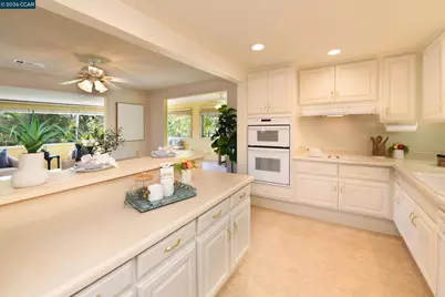 3349 Golden Rain Rd #15, Walnut Creek, CA 94595 - Photo 7