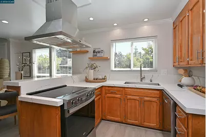 48 Rolling Green Circle, Pleasant Hill, CA 94523 - Photo 13