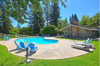 48 Rolling Green Circle, Pleasant Hill, CA 94523 - Photo 37