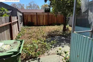 1824 99th Ave, Oakland, CA 94603 - Photo 3