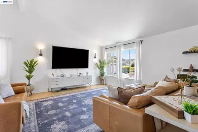 5736 Medallion Ct, Castro Valley, CA 94552 - Photo 9