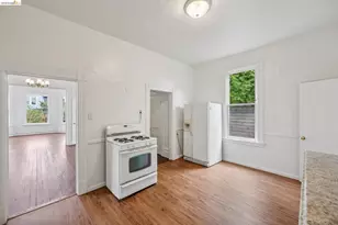 1025 55th St, Oakland, CA 94608 - Photo 17