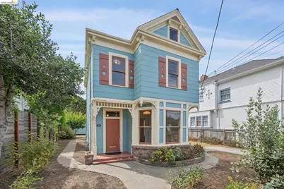 1025 55th St, Oakland, CA 94608 - Photo 3