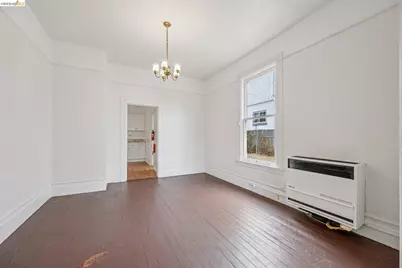 1025 55th St, Oakland, CA 94608 - Photo 15